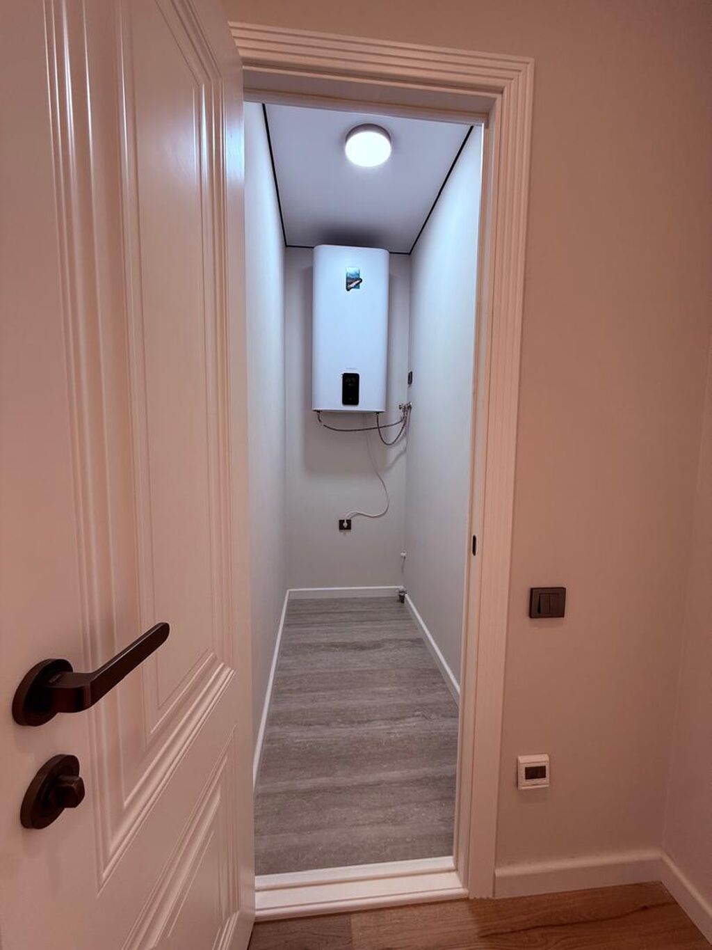 2 комнаты, 67 м², 106 серия улучшенная, 1 этаж, Дизайнерский ремонт: фото 8