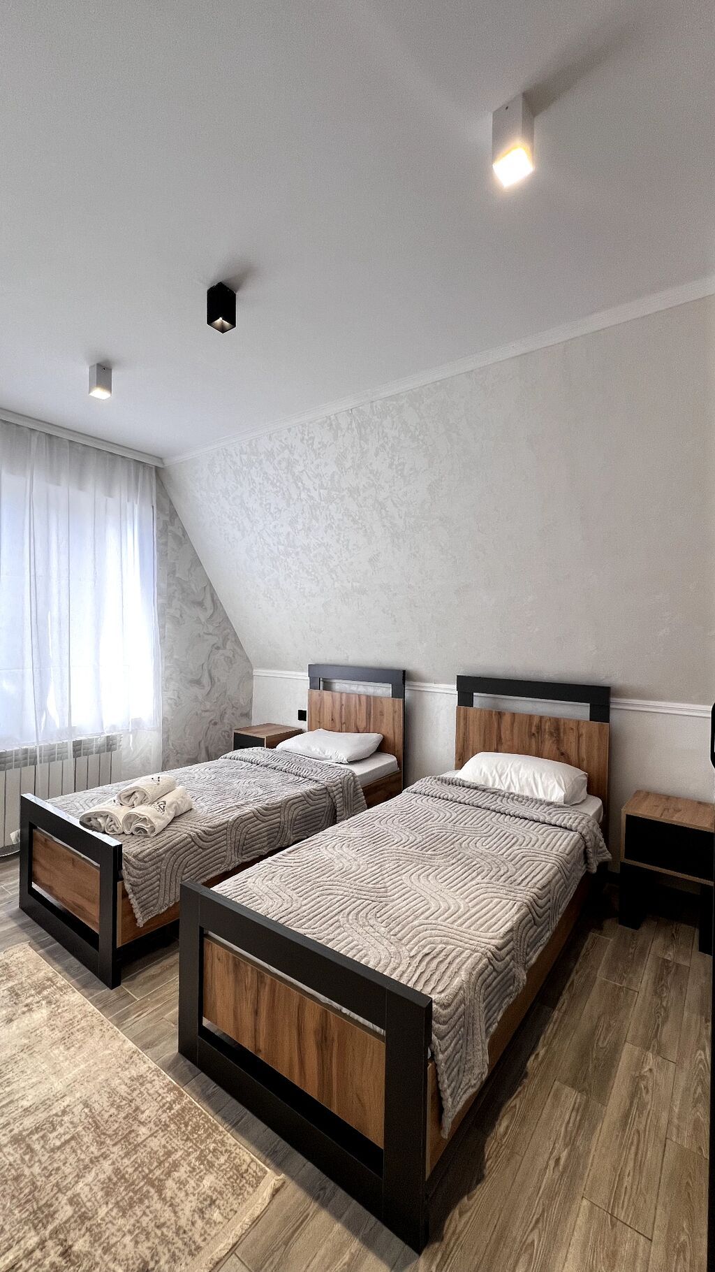 3 otaqlı, 105 kv. m, Yeni təmirli