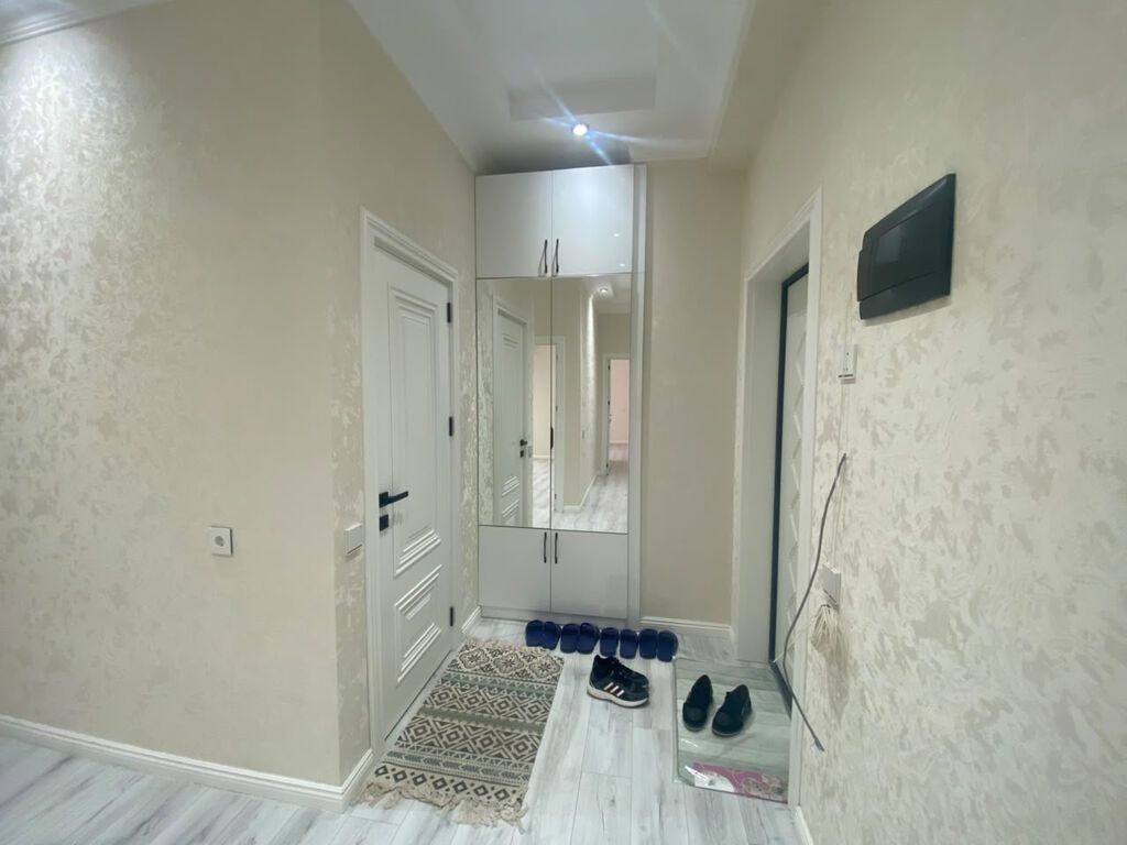 3 otaqlı, Yeni tikili, 92 kv. m