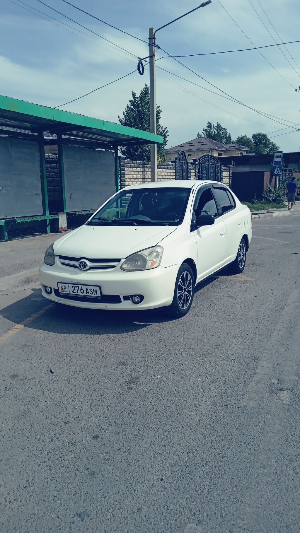 Toyota Platz: 2001 г., 1.5 л, Автомат, Бензин, Седан: фото 3