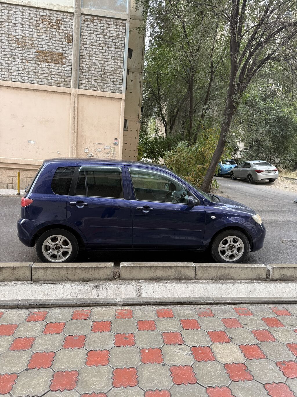 Mazda Demio: 2003 г., 1.3 л, Автомат, Бензин, Хэтчбэк: фото 7