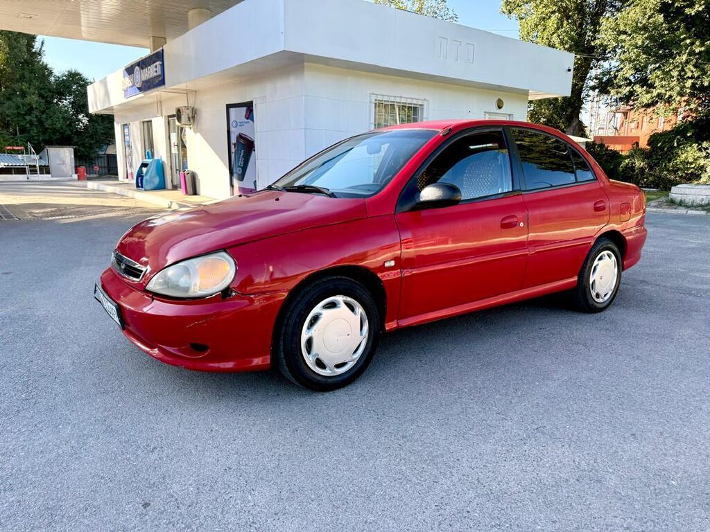 Kia Rio: 2004 г., 1.6 л, Механика, Бензин, Седан: фото 2