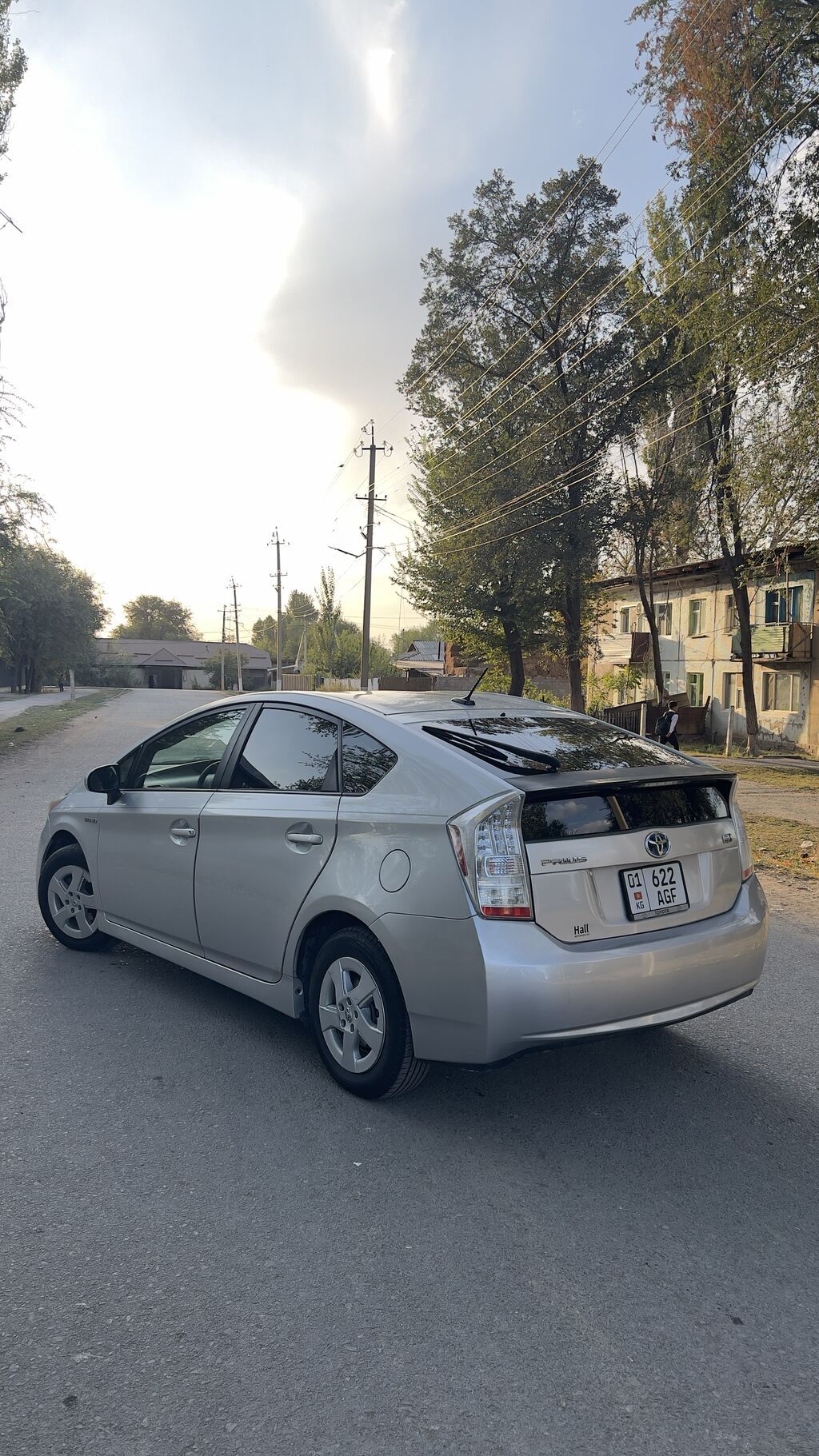 Toyota Prius: 2011 г., 1.8 л, Вариатор, Гибрид, Универсал: фото 7