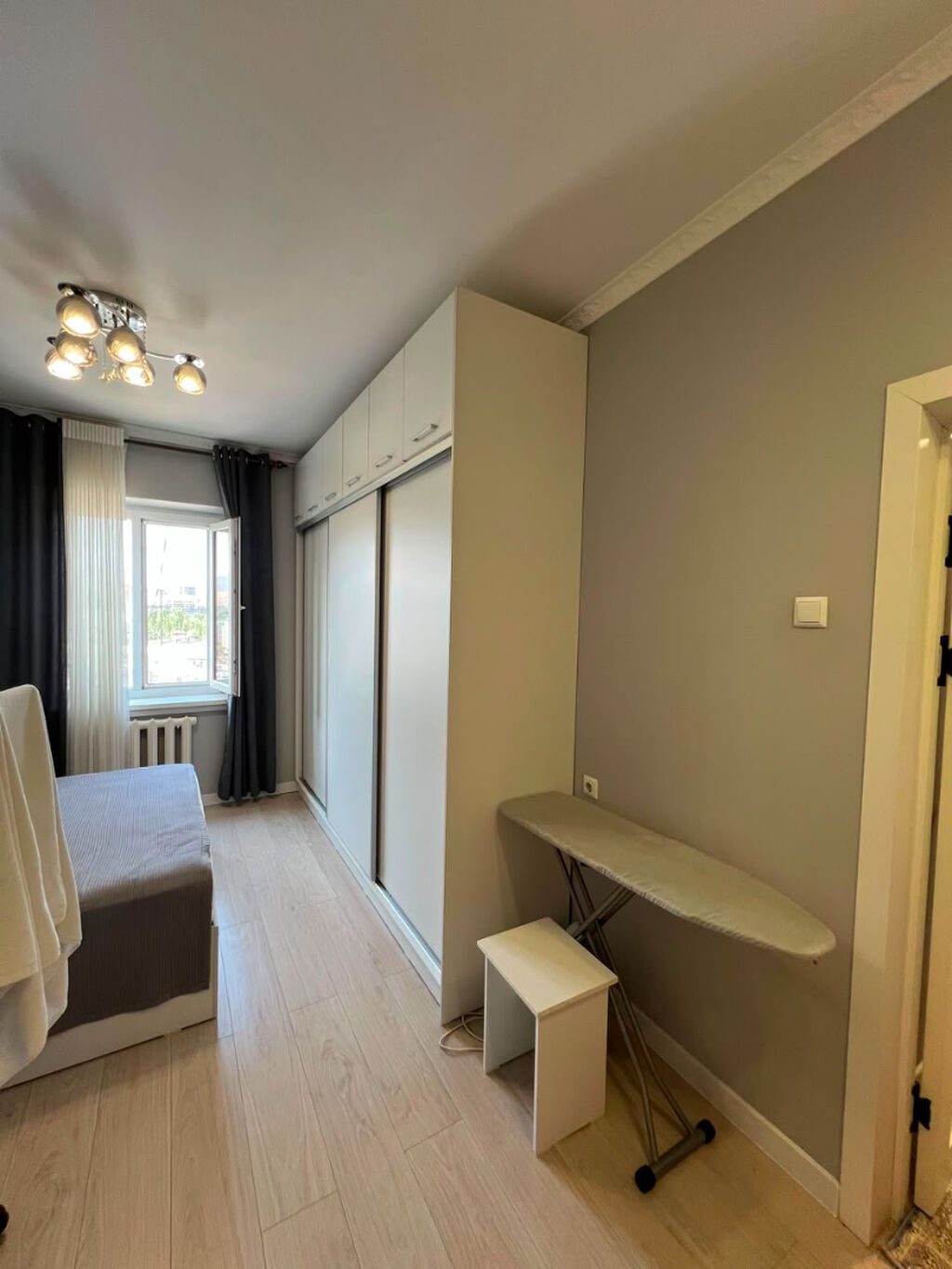 2 комнаты, 63 м², 12 мкр 106 серия, 9 этаж, Евроремонт: фото 4