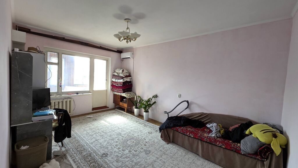 1 комната, 40 м², Аламедин-1 мкр 106 серия, 9 этаж, Старый ремонт: фото 1