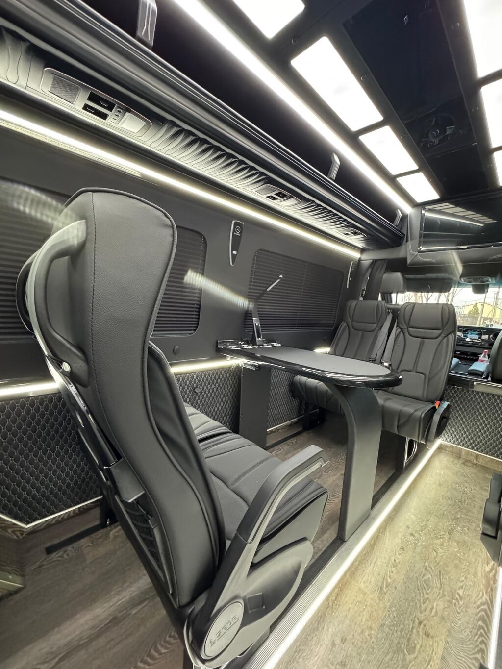 Mercedes-Benz Sprinter — Ваш идеальный выбор для деловых встреч и: фото 8