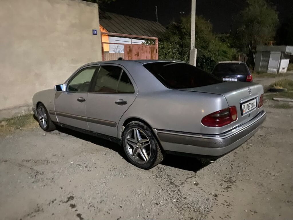 Mercedes-Benz C-class AMG: 1996 г., 2.8 л, Механика, Бензин, Седан: фото 4