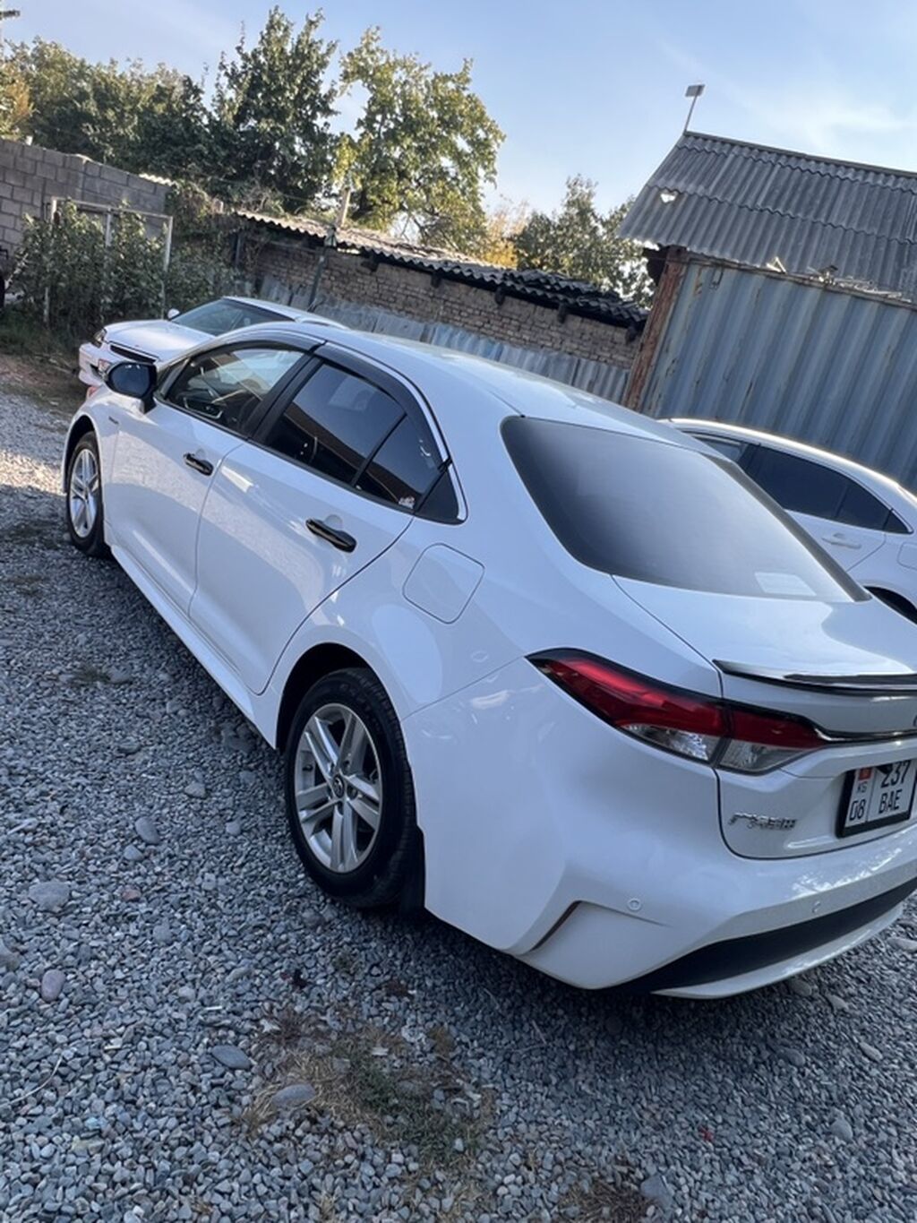 Toyota Levin: 2021 г., Гибрид, Седан: фото 4
