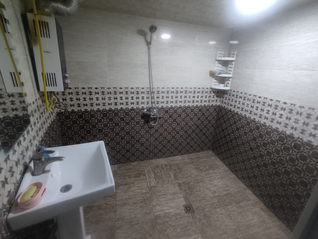 Gençlik metrosuna 10 dəqiqəlik məsafədə 1 otagli heyet evi kirayə
