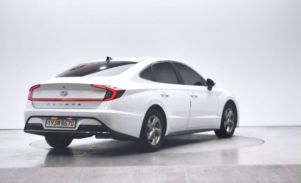 Hyundai Sonata: 2022 г., 2 л, Автомат, Бензин, Седан: фото 2