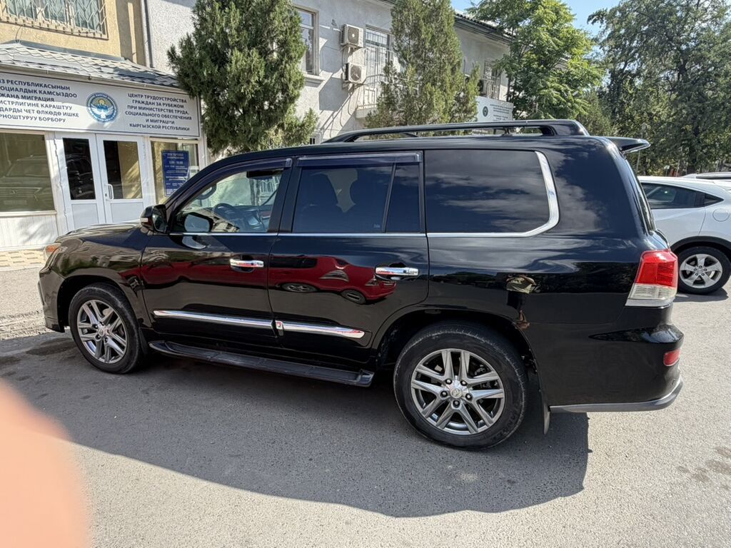 Lexus LX: 2009 г., 5.7 л, Автомат, Бензин, Внедорожник: фото 4
