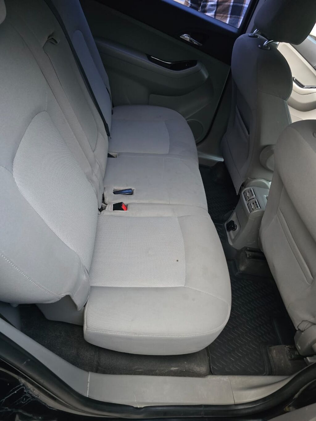 Chevrolet Orlando: 2012 г., 1.8 л, Автомат, Бензин, Минивэн: фото 3