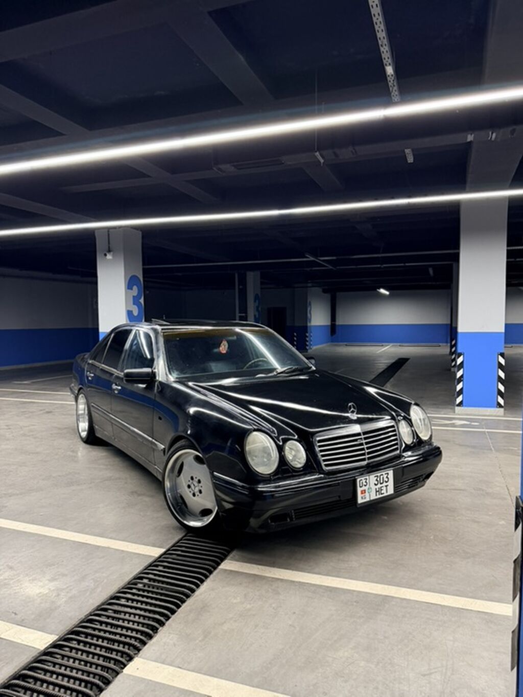 Mercedes-Benz E-Class: 1997 г., 4.3 л, Автомат, Бензин, Седан: фото 1