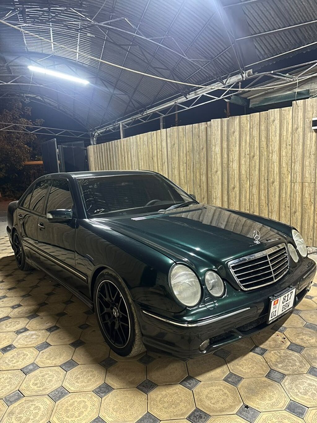 Mercedes-Benz E-Class: 2001 г., 5.5 л, Автомат, Бензин, Седан: фото 3