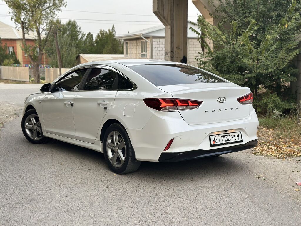 Hyundai Sonata: 2021 г., 2 л, Автомат, Газ, Седан: фото 2
