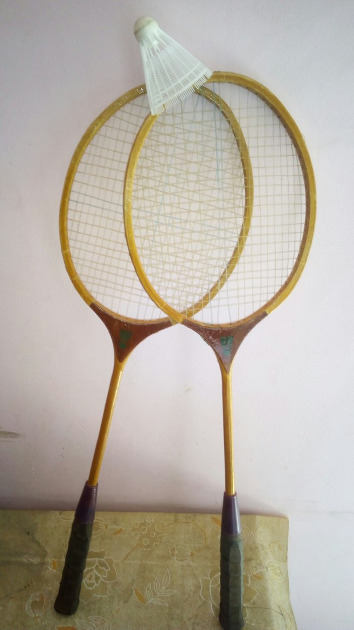 Raketkalar: Badminton raketkalari.Yaxwi vaziyattadi .Tamiz Rosiyya istehsalidir. - lalafo.az Bakı şəhərində Badminton raketkalari.Yaxwi vaziyattadi .Tamiz Rosiyya istehsalidir.