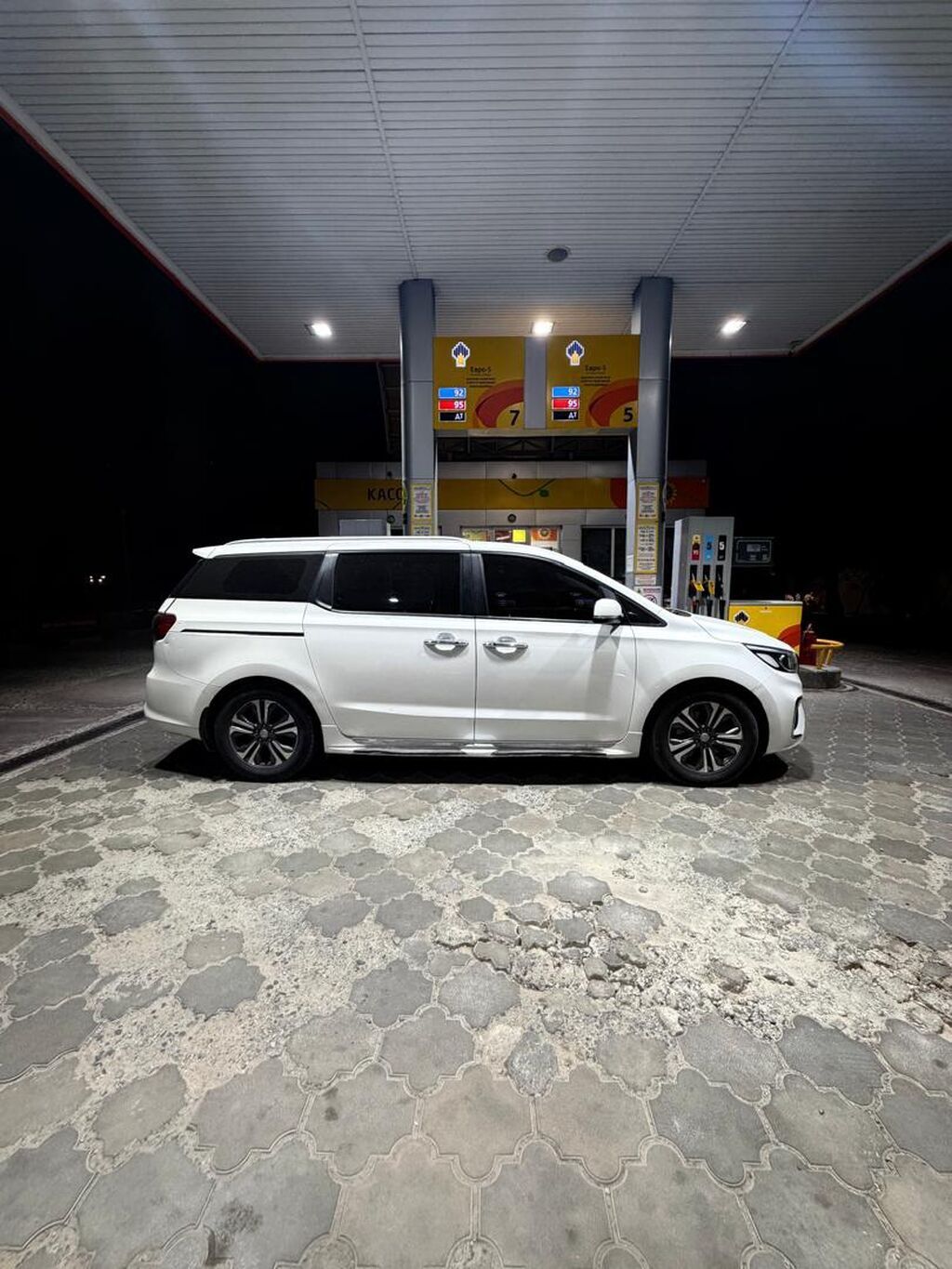 Kia Carnival: 2020 г., Дизель: фото 2