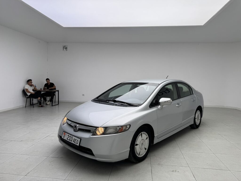 Honda Civic: 2008 г., 1.3 л, Вариатор, Бензин, Седан: фото 2