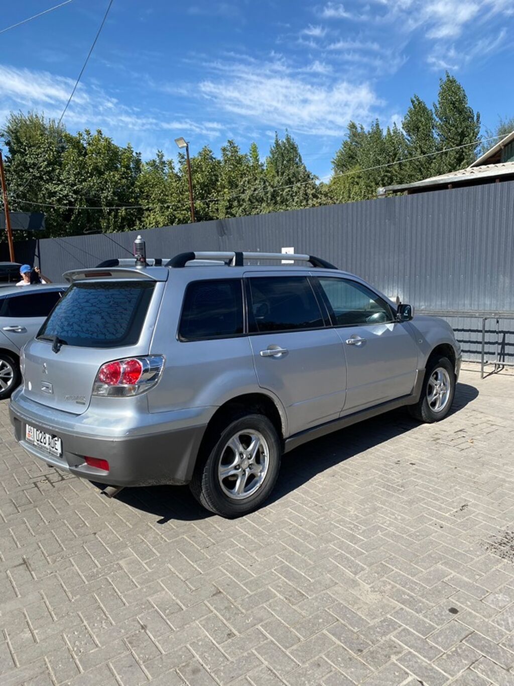 Mitsubishi Outlander: 2003 г., 2 л, Механика, Бензин, Кроссовер: фото 5