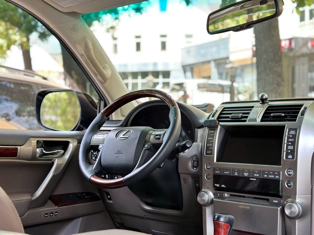Lexus GX: 2010 г., 4.6 л, Автомат, Бензин, Внедорожник: фото 6