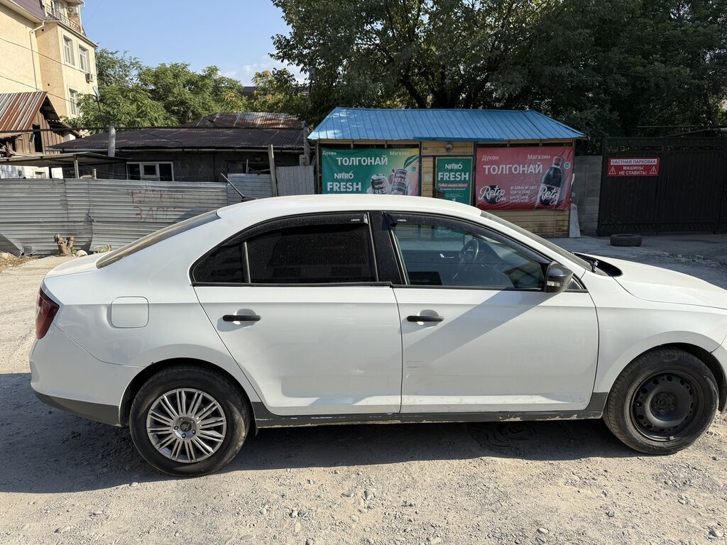 Skoda Rapid: 2018 г., Автомат: фото 6