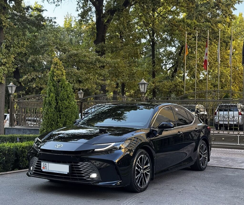 Toyota Camry: 2024 г., 2.5 л, Автомат, Бензин, Седан: фото 2