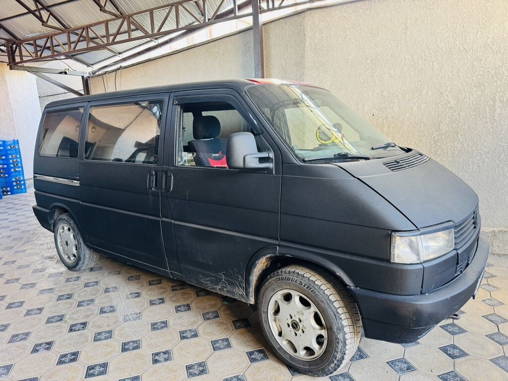 Volkswagen Transporter: 1994 г., 1.9 л, Механика, Дизель, Бус: фото 3