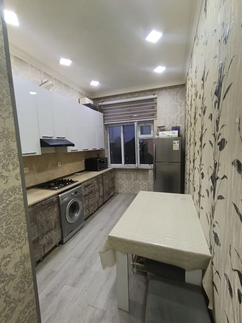 3 otaqlı, Yeni tikili, 82 kv. m