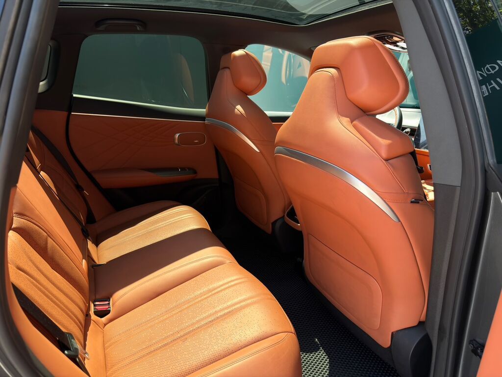Changan : 2025 г., 1.5 л, Автомат, Электромобиль, Кроссовер: фото 7