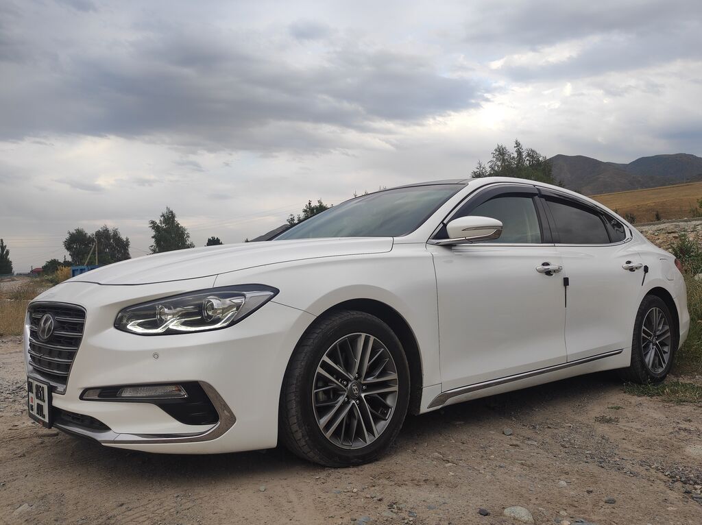 Hyundai Grandeur: 2018 г., 0.3 л, Автомат, Газ, Седан: фото 2
