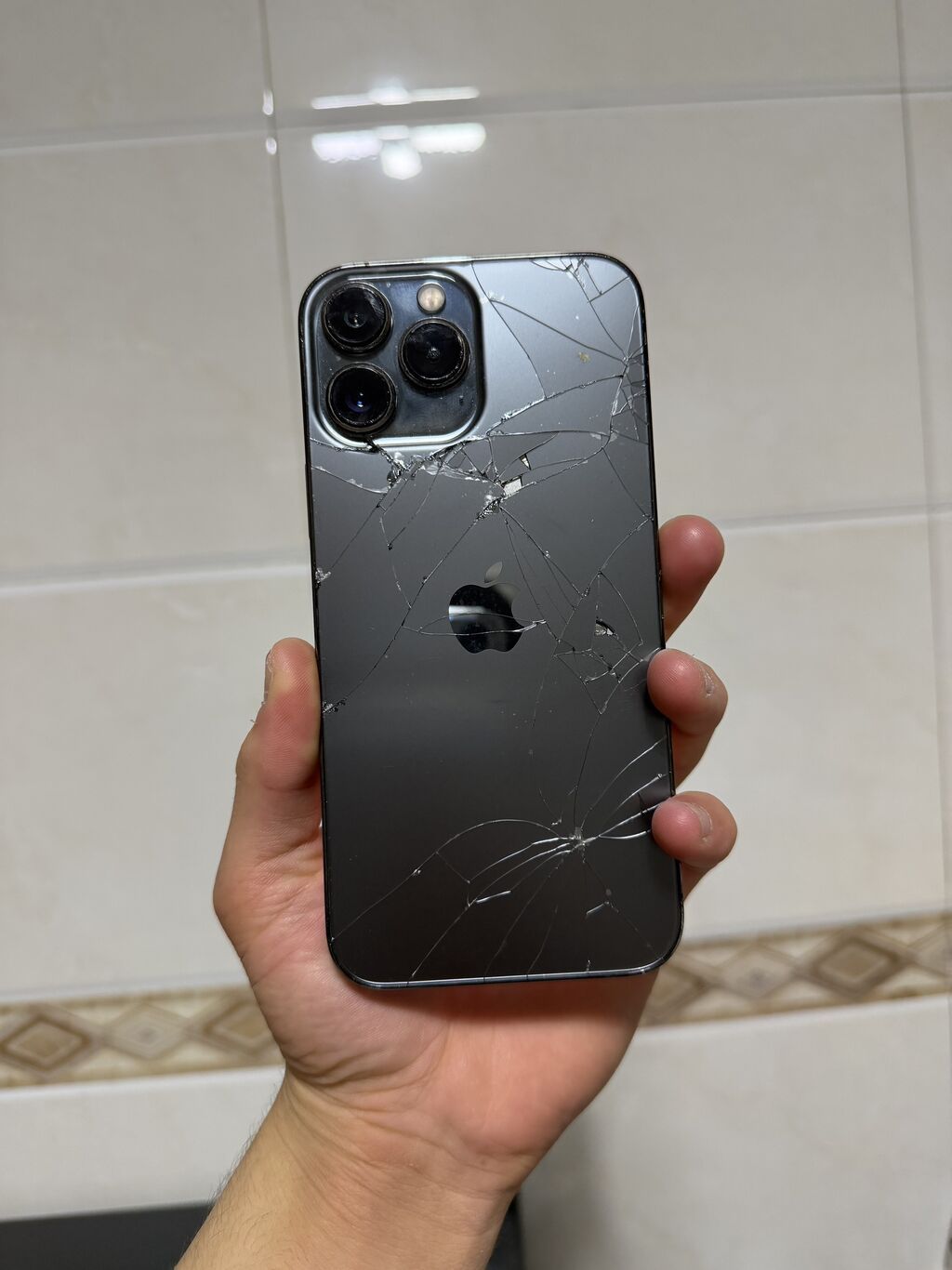 IPhone 13pro max 256гб Работает отлично Нужен ремонт! — фото 4