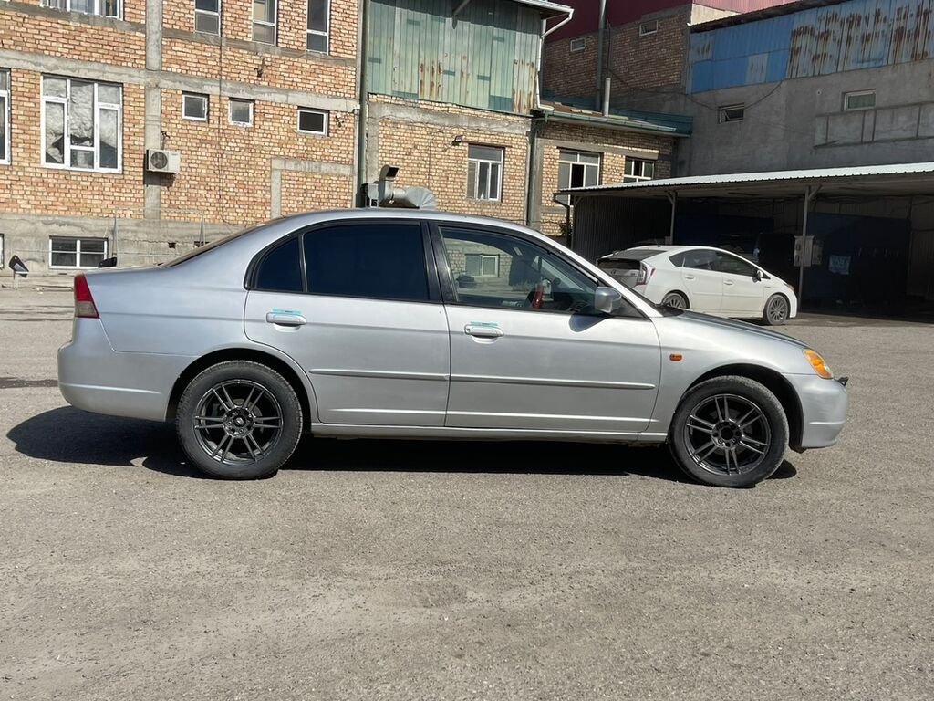 Honda Civic: 2003 г., 1.7 л, Автомат, Бензин, Седан: фото 6