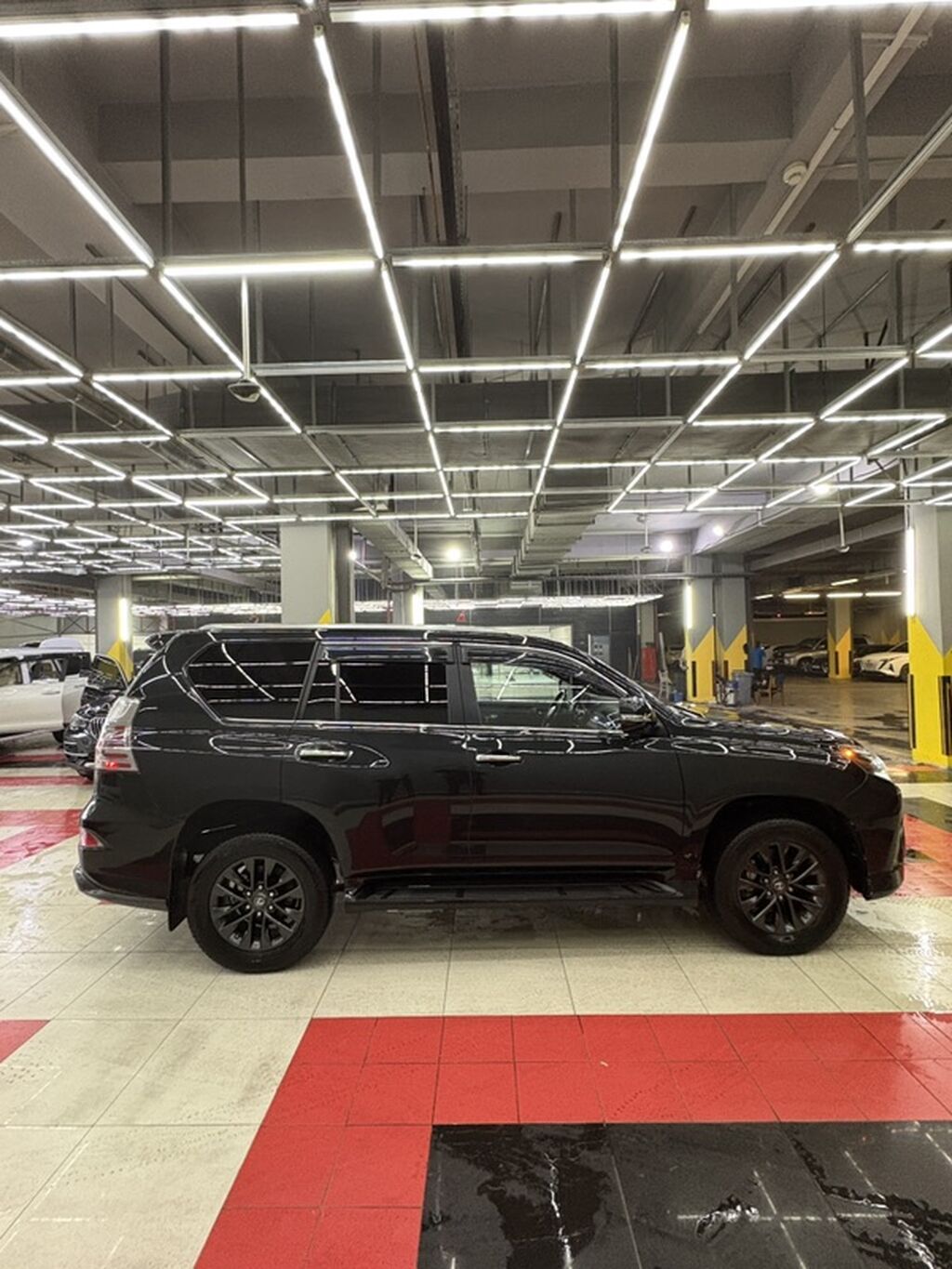 Lexus GX: 2023 г., 4.6 л, Автомат, Бензин, Внедорожник: фото 3