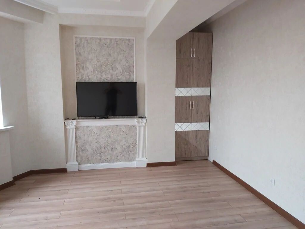 3 комнаты, Собственник, С мебелью частично