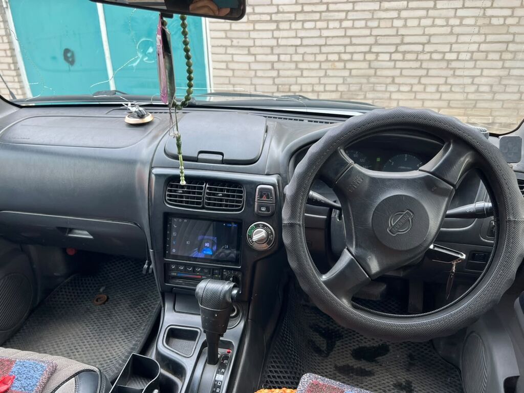 Nissan Terrano: 2002 г., 3 л, Автомат, Бензин, Внедорожник: фото 3