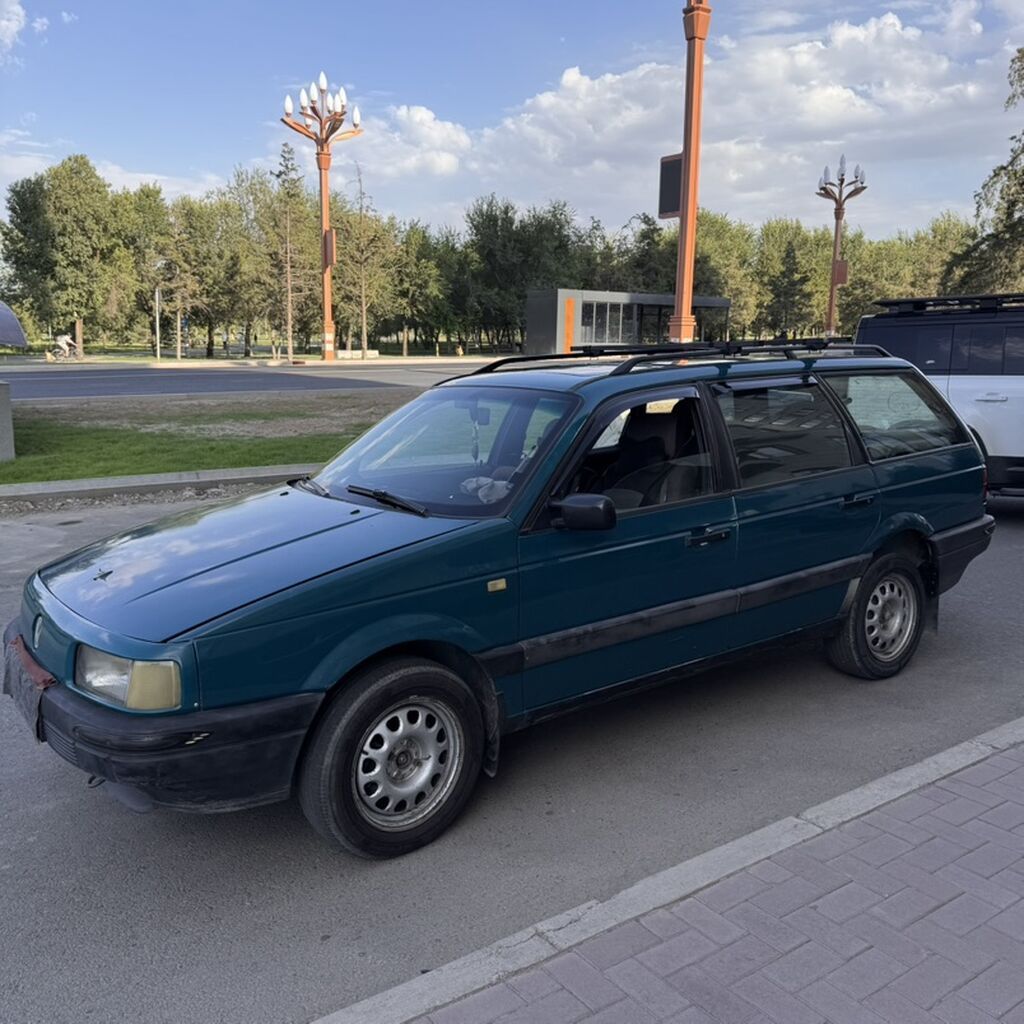 Volkswagen Passat Variant: 1992 г., 1.8 л, Механика, Бензин, Универсал: фото 3