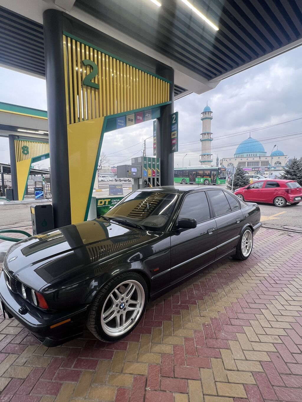 BMW 5 series: 1994 г., 4.4 л, Механика, Бензин, Седан: фото 5