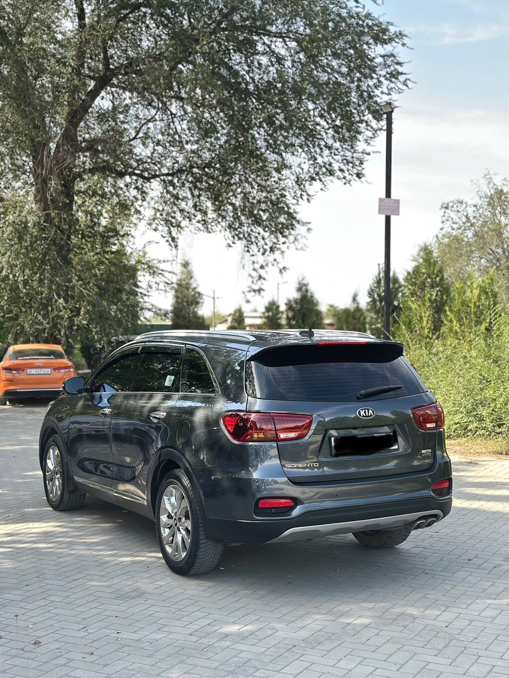 Kia Sorento: 2017 г., 2.2 л, Автомат, Дизель, Кроссовер: фото 3