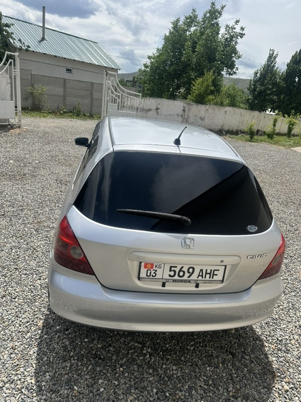 Honda Civic: 2001 г., 1.5 л, Вариатор, Бензин, Хэтчбэк: фото 3
