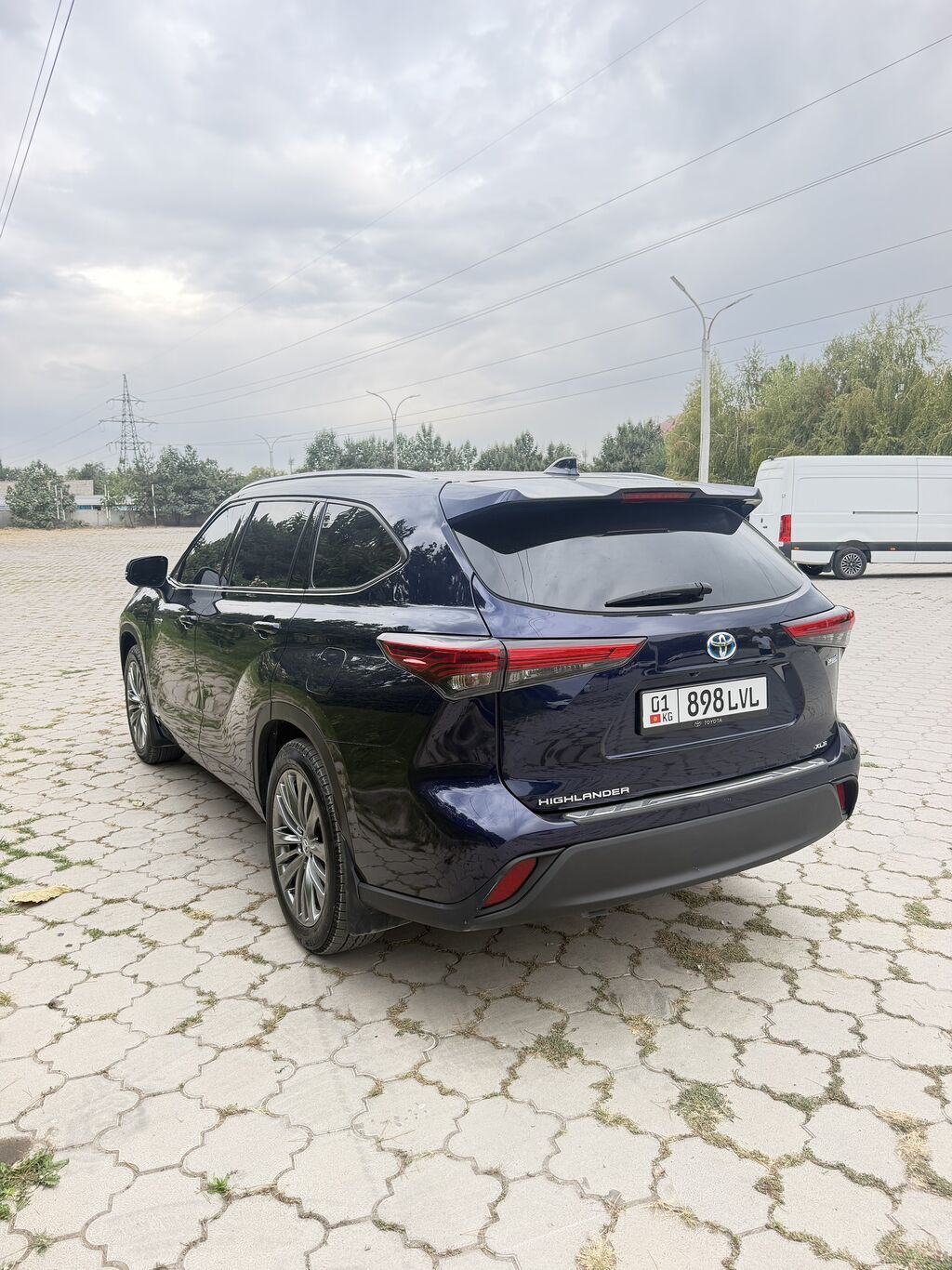 Toyota Highlander: 2021 г., Вариатор, Гибрид, Внедорожник: фото 3