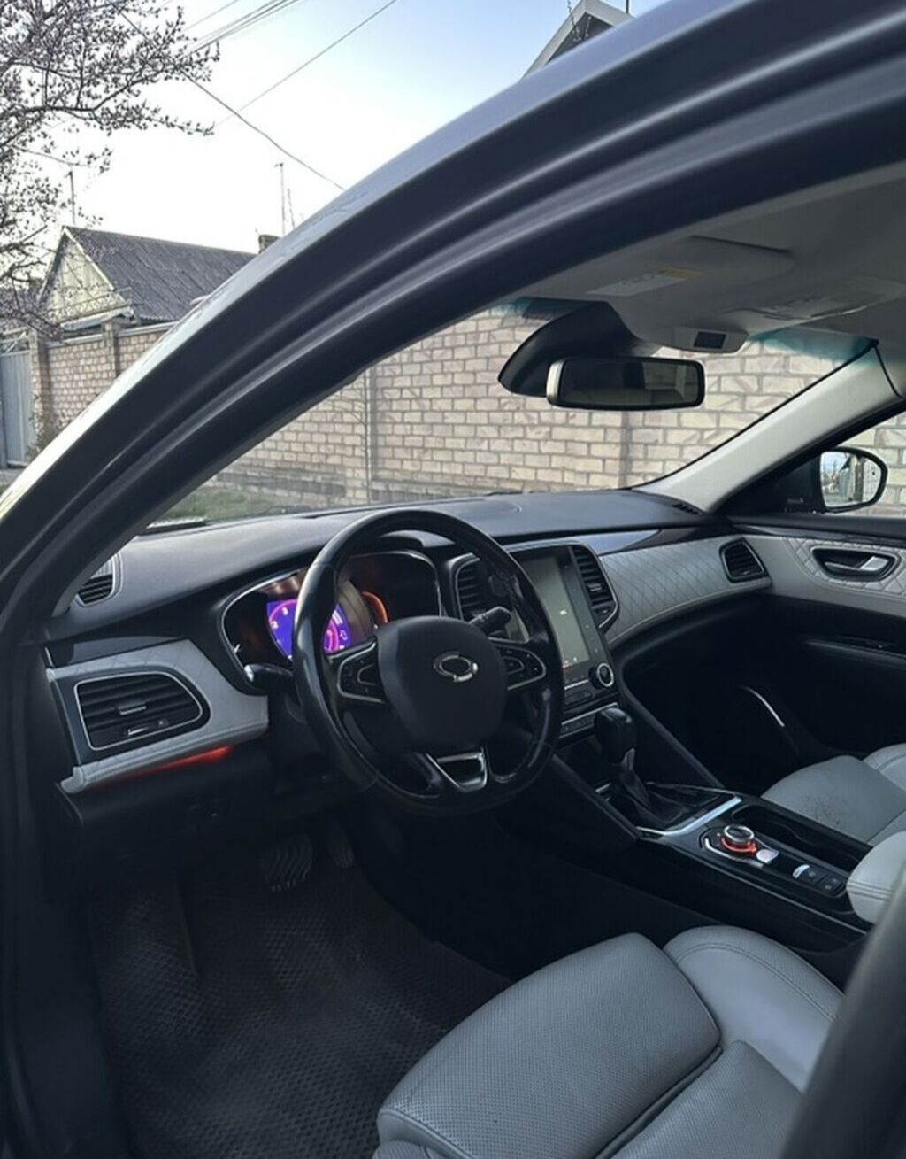 Renault SM6: 2016 г., 2 л, Автомат, Газ, Седан: фото 5