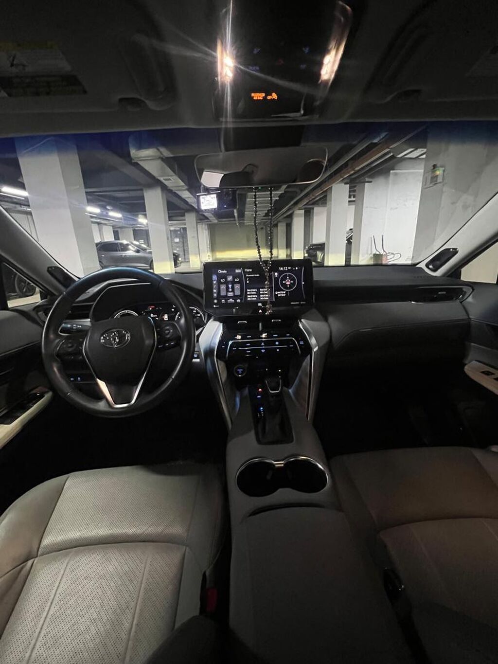 Toyota Venza: 2021 г., 2.5 л, Автомат, Гибрид, Внедорожник: фото 8