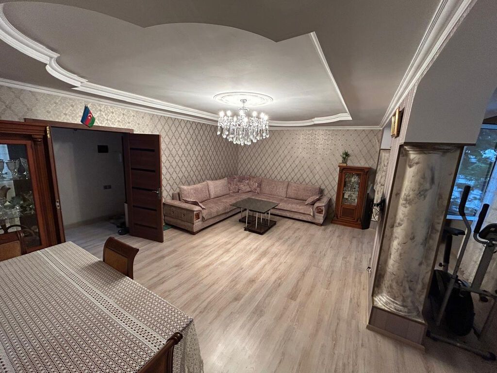 Bakı, 4 otaqlı, Köhnə tikili, 105 kv. m