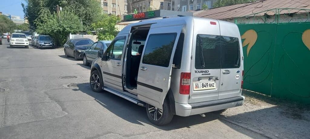 Ford Tourneo Connect: 2007 г., Механика, Дизель, Минивэн: фото 3