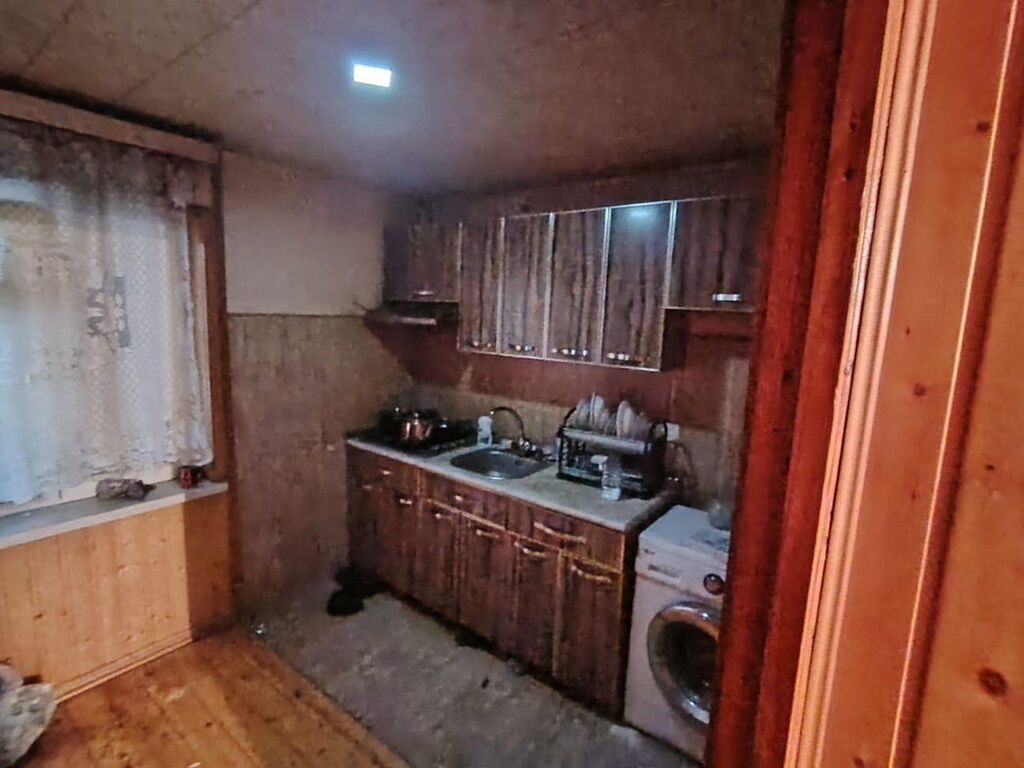 4 otaqlı, 175 kv. m, Kredit yoxdur, Orta təmir