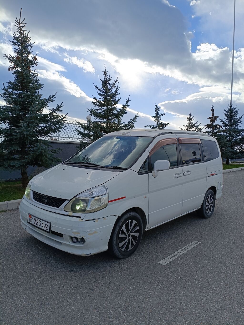 Nissan Serena: 2001 г., 2 л, Автомат, Газ, Минивэн: фото 3