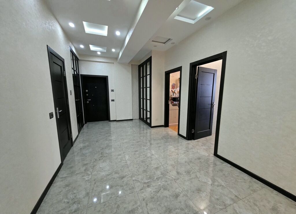 3 otaqlı, Yeni tikili, 139 kv. m