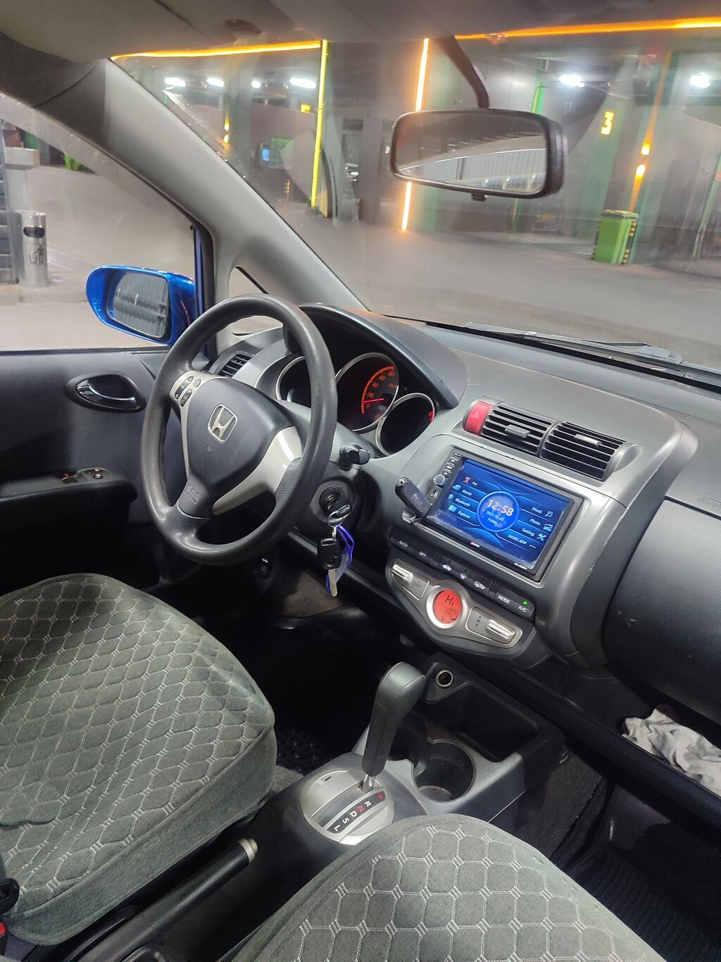 Honda Jazz: 2005 г., 1.4 л, Вариатор, Бензин, Хэтчбэк: фото 6