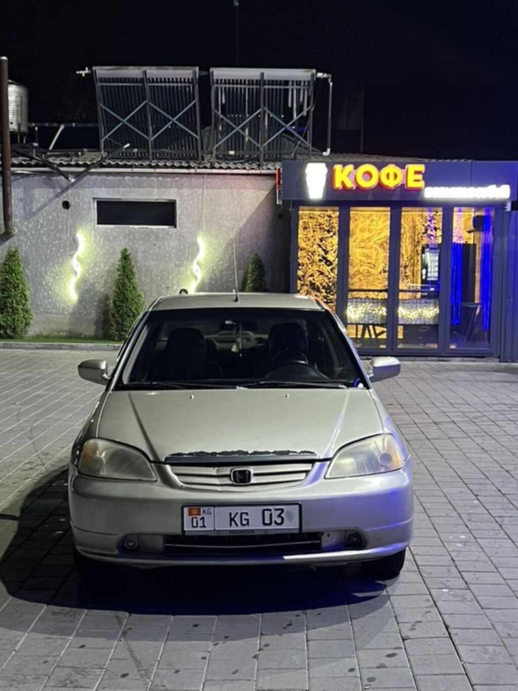 Honda Civic: 2002 г., 1.5 л, Механика, Гибрид, Седан: фото 1