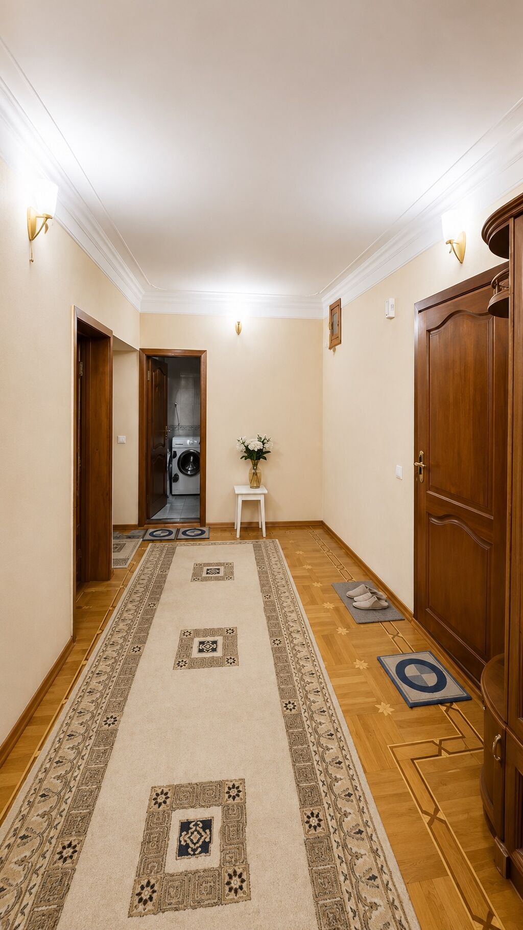 Bakı, 8-ci kilometr, 3 otaqlı, Köhnə tikili, m. Qara Qarayev, 135 kv. m